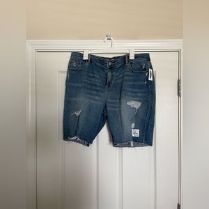 brand new size 18 old navy 9” bermuda shorts